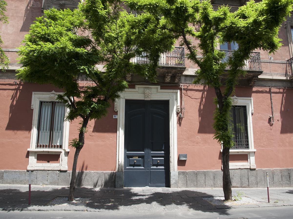 La Dimora Del Marchese Bed & Breakfast คาตาเนีย ภายนอก รูปภาพ