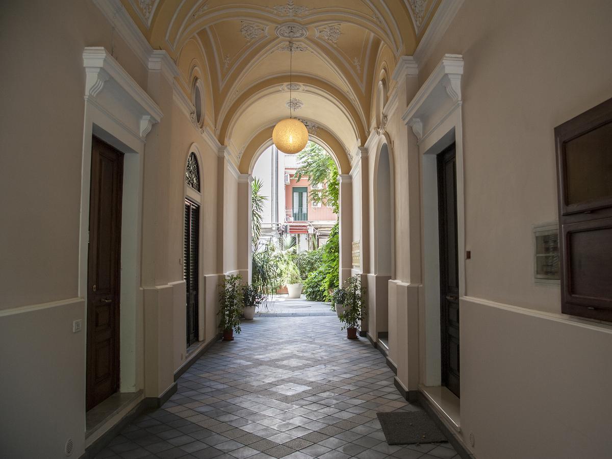 La Dimora Del Marchese Bed & Breakfast คาตาเนีย ภายนอก รูปภาพ