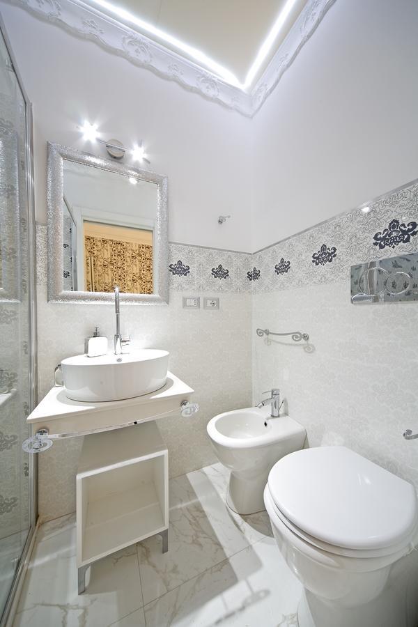 La Dimora Del Marchese Bed & Breakfast คาตาเนีย ภายนอก รูปภาพ